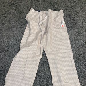 Brand new , never worn Gap pants